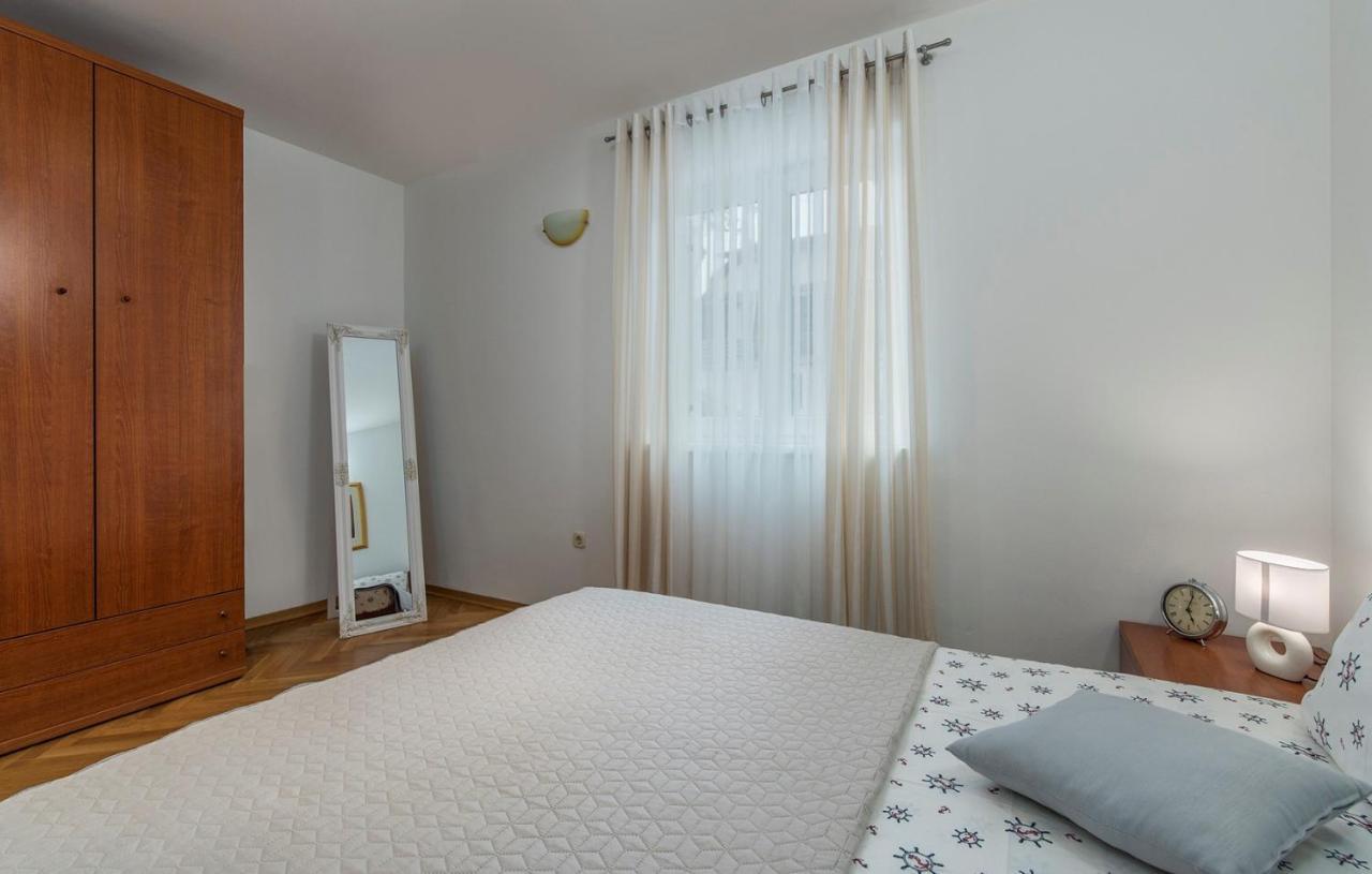 Apartment Amela โปเรช ภายนอก รูปภาพ