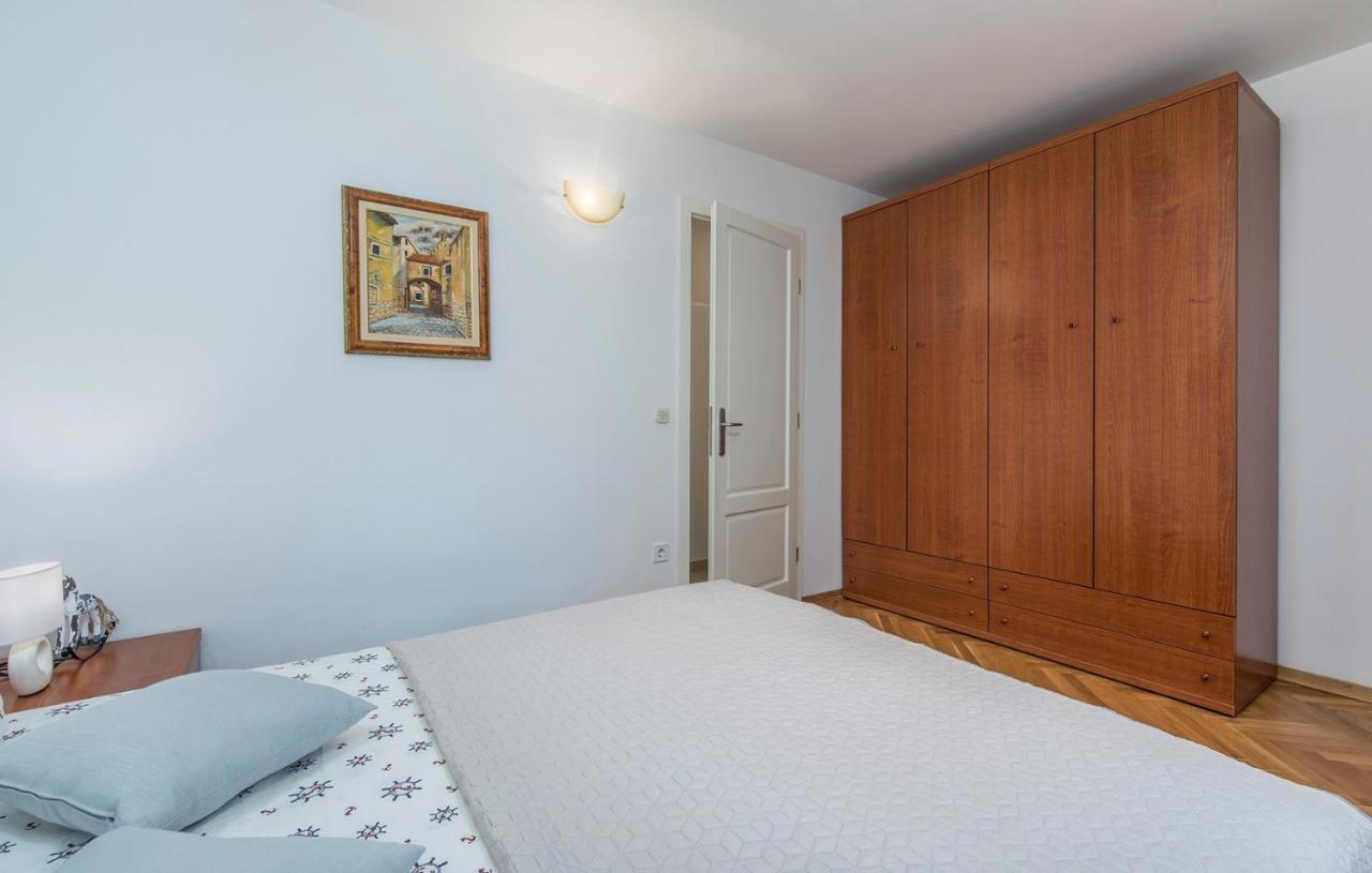 Apartment Amela โปเรช ภายนอก รูปภาพ